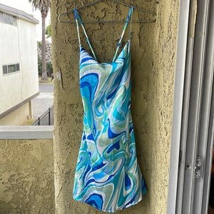 BRAND NEW, NEVER WORN, WITH TAGS SWIM SUIT COVER UP DRESS (CUPSHE)